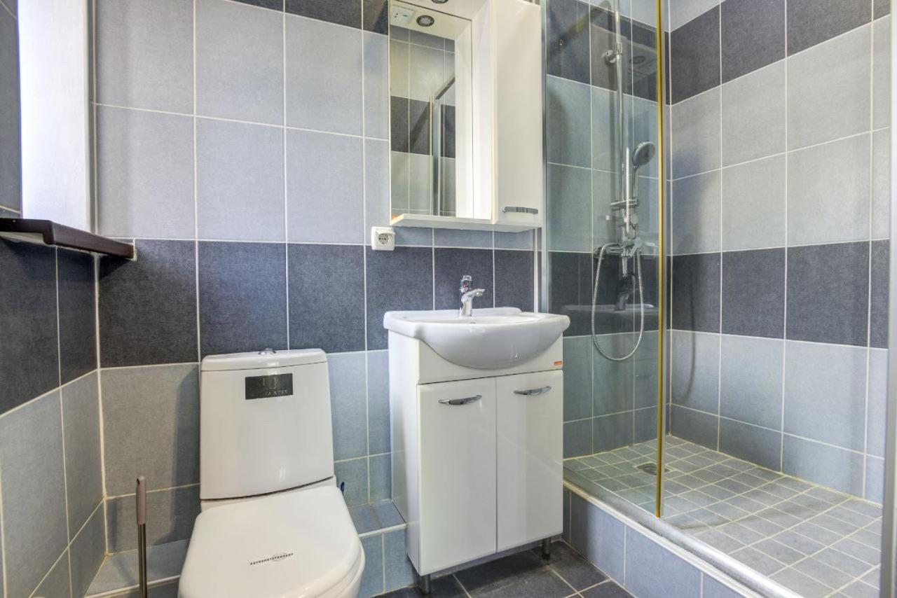 Opera Bed&Breakfast Bishkek Ngoại thất bức ảnh